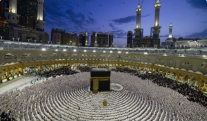 لرحلة إيمانية خاشعة.. "الحج والعمرة" تستعرض آداب الزيارة وسنن دخول الحرمين الشريفين