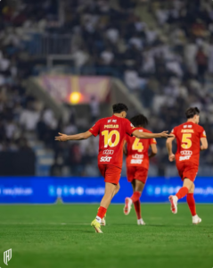 القادسية يقلب الطاولة على الأهلي بثلاثية قاتلة ويشعل صراع الوصافة في دوري روشن