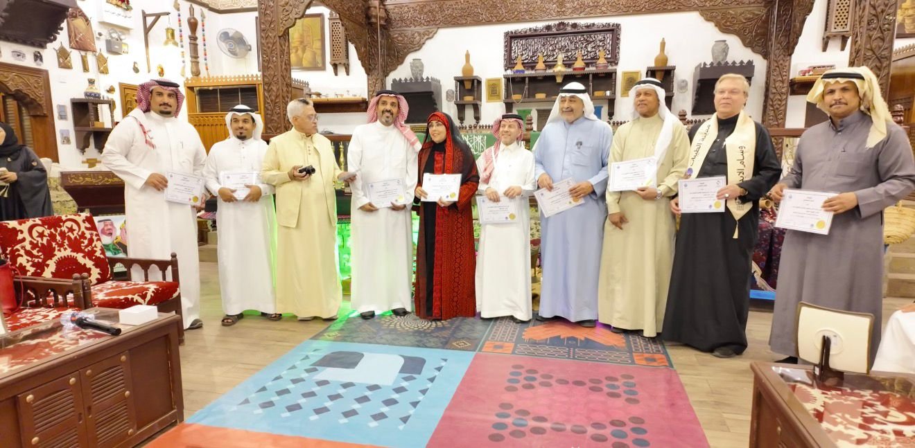 فيما كرمهم المهندس خالد عبدالرؤوف خليل :متحف عبدالرؤوف خليل يكرم المشاركين في حفل يوم التأسيس 2026