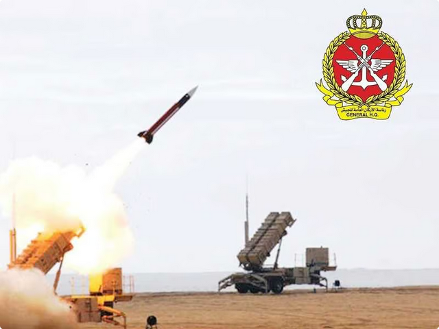 الدفاعات الجوية الكويتية تعترض صواريخ وطائرات مسيّرة معادية