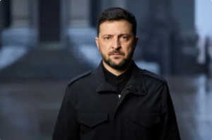 رئيس أوكرانيا فولوديمير زيلينسكي يصل جدة