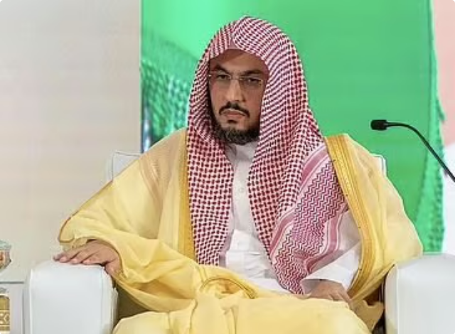 أمين هيئة كبار العلماء يهنئ القيادة بعيد الفطر ويشيد بنجاح موسم العمرة