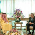 وزير الخارجية السعودي يبحث مع نظيره الباكستاني تعزيز العلاقات ومتابعة التطورات الإقليمية في إسلام أباد