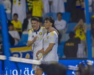 النصر يمطر شباك الخليج بخماسية ويستعيد صدارة دوري روشن