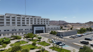 فريق طبي ينقذ معتمرًا مصريًا ثمانينيًا من تمدد خطير في الشريان الأورطي بالمدينة