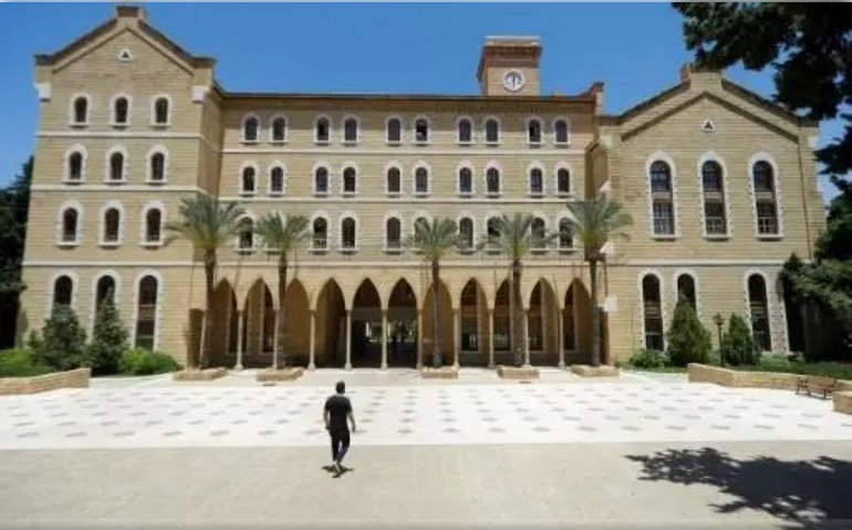 تحوّل للتعليم الإلكتروني في بيروت وعمّان بعد تهديدات إيرانية باستهداف جامعات أمريكية