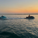 حرس الحدود بالشرقية ينقذ مواطنين تعطلت وسيلتهما البحرية في عرض البحر بالجبيل