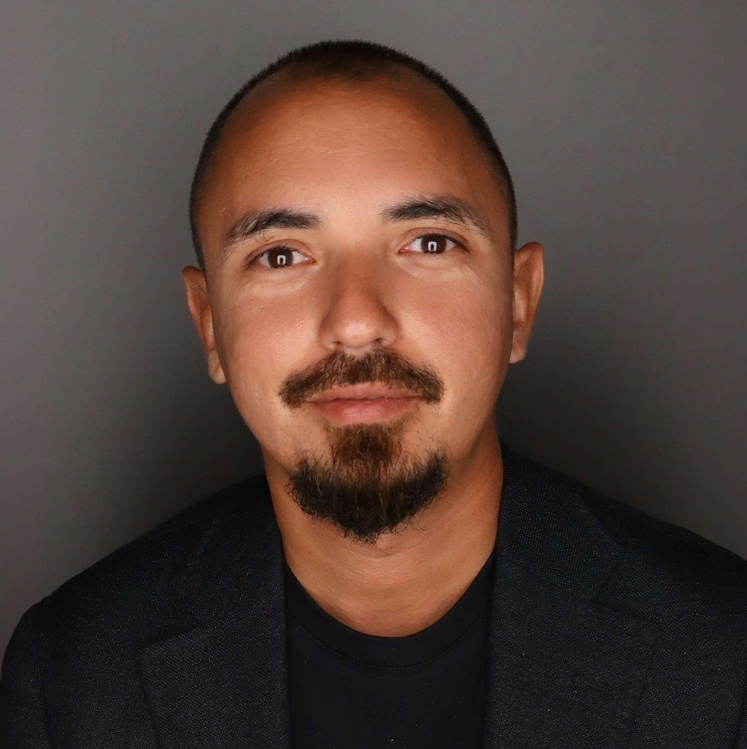 الذكاء الاصطناعي للمؤسسات لا ينبغي أن يكون مجرد قضية محورية، بل يجب أن يكون قضية تشغيلية