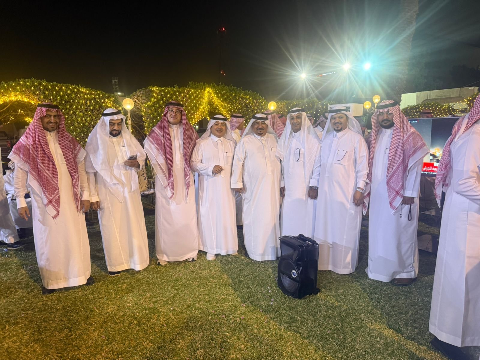 المناطق 1, أعيان ووجهاء مدينة جدة يعايدون عبالله بن عبدالرحمن الجميح أعيان ووجهاء مدينة جدة يعايدون عبالله بن عبدالرحمن الجميح