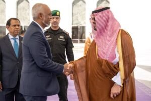 رئيس جمهورية المالديف يغادر جدة بعد زيارة المملكة