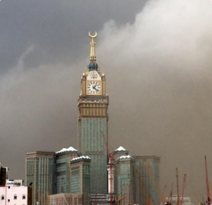 الأرصاد: سحب رعدية ورياح نشطة تضرب مكة المكرمة