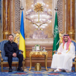 ولي العهد يبحث مع الرئيس الأوكراني تعزيز العلاقات