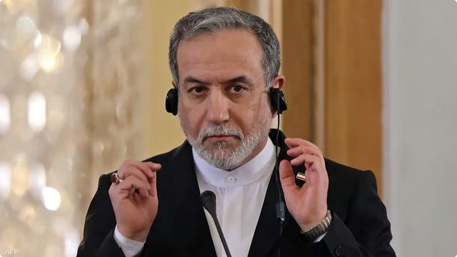 أزمة مضيق هرمز تكشف عن تباين بين القيادات السياسية والعسكرية في إيران