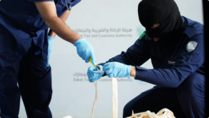 زاتكا تحبط تهريب أكثر من 154 ألف حبة إمفيتامين مخفية داخل شحنة خيام بمنفذ الحديثة