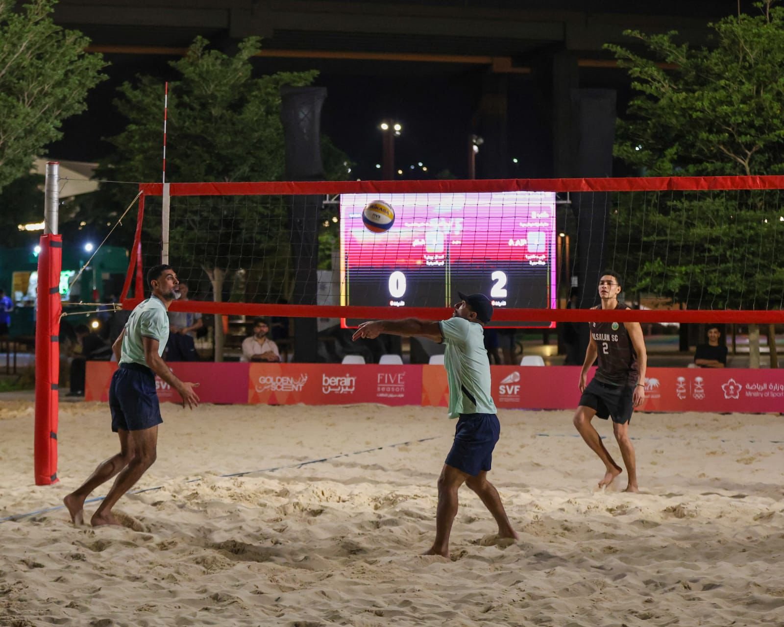 الأزهر يفرض هيبته ويبلغ دور الـ16 من بطولة المملكة للكرة الشاطئية