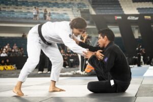 رابطة أبوظبي تواصل نشر الجوجيتسو عالمياً عبر محطة الإكوادور الناجحة