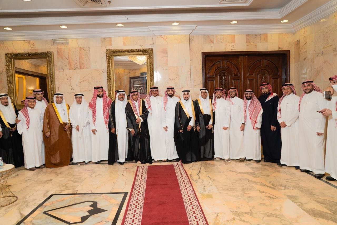 آل الإحيوي وآل الطويرب يحتفلون بزفاف مهند