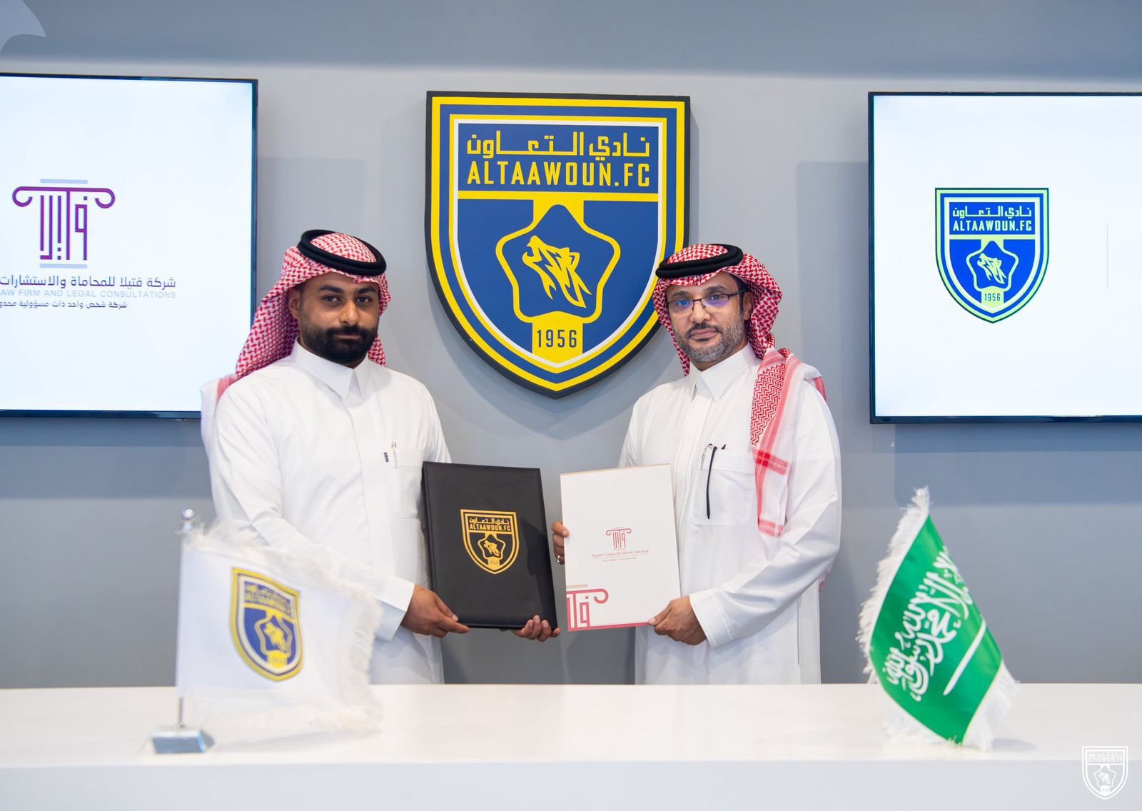 نادي التعاون يوقّع اتفاقية لتعزيز الحوكمة وحماية حقوقه القانونية