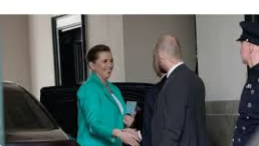 ملك الدنمارك يكلّف حزب “فينستري” بتشكيل الحكومة بعد انتخابات منقسمة
