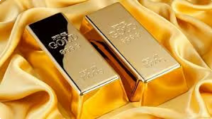 ارتفاع طفيف في أسعار الذهب مع تراجع الدولار