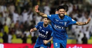 الهلال يخطف فوزًا مثيرًا من الخليج ويواصل مطاردة النصر على الصدارة