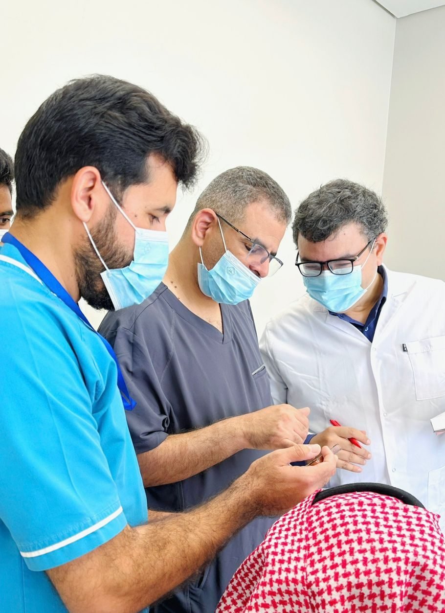 ‏طيبة الصحية" و"جامعة طيبة" تطلقان مبادرة للكشف على أسنان مستفيدي "واحة الوفاء".