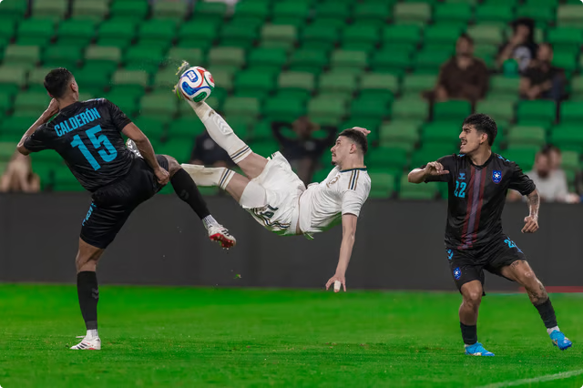 بثلاثية مندش والحمدان والدوسري.. الأخضر يهزم بورتوريكو ودياً استعداداً لمونديال 2026