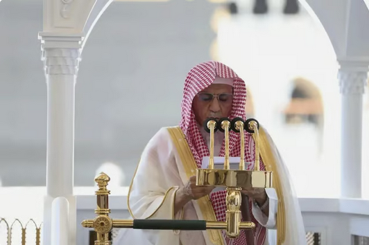 إمام الحرم المكي: اغتنموا العام الهجري الجديد بالتوبة والافتقار إلى الله