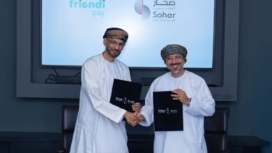 فرندي باي توقع مذكرة تفاهم مع بنك صحار الدولي لتعزيز التعاون المصرفي الاستراتيجي في سلطنة عُمان