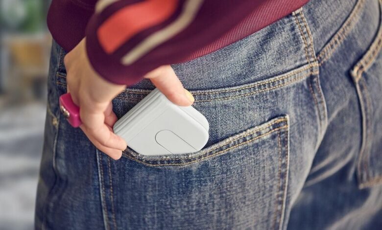 لوجيتك (Logitech) تطلق جهاز الماوس Mobi Fold الأول من نوعه قابل للطي وفائق الصغر يناسب أساليب الحياة وأداء الأعمال أثناء التنقل
