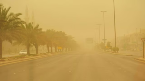 الأرصاد يُنبّه من رياح نشطة وتدنٍّ في الرؤية بمدن المنطقة الشرقية