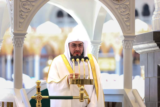 خطيب المسجد الحرام: الثبات على الدين رأس مال المؤمن وسبيل نجاته في زمن الفتن