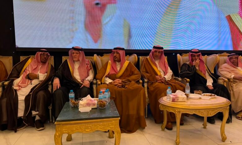 المناطق 1, الأمير عبدالآله بن عبدالرحمن بن ناصر آل سعود يشرف حفل زواج عبدالعزيز عوض الله السلمي الأمير عبدالآله بن عبدالرحمن بن ناصر آل سعود يشرف حفل زواج عبدالعزيز عوض الله السلمي