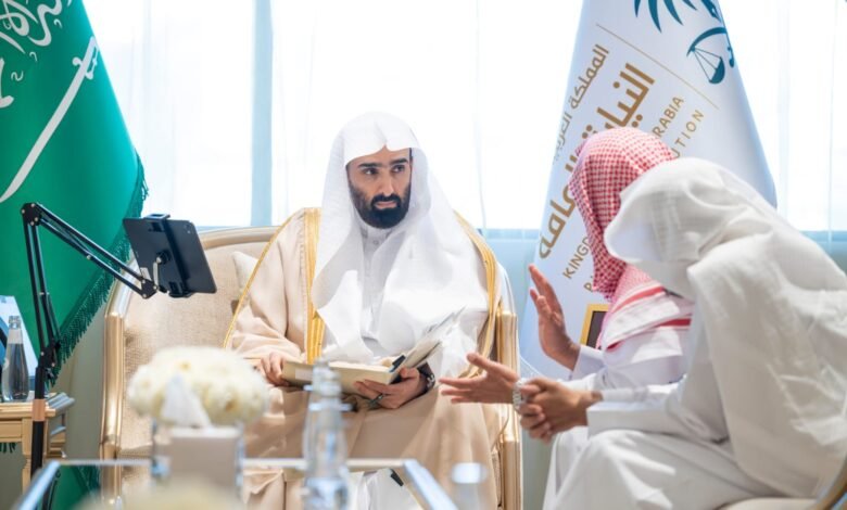 المناطق 1, معالي النائب العام د. خالد اليوسف يلتقي المستفيدين ويوجّه بسرعة دراسة الطلبات وإنجازها معالي النائب العام د. خالد اليوسف يلتقي المستفيدين ويوجّه بسرعة دراسة الطلبات وإنجازها