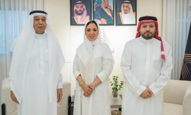إنجاز تاريخي للمرأة السعودية وقطاع الطوافة.. تعيين أول امرأة في منصب العضو المنتدب