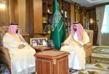 أمير جازان يستقبل مسؤولي رابطة الهواة لكرة القدم ويطّلع على برامجها